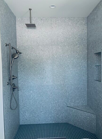 Primary Bathroom - 619 N Windsor Blvd