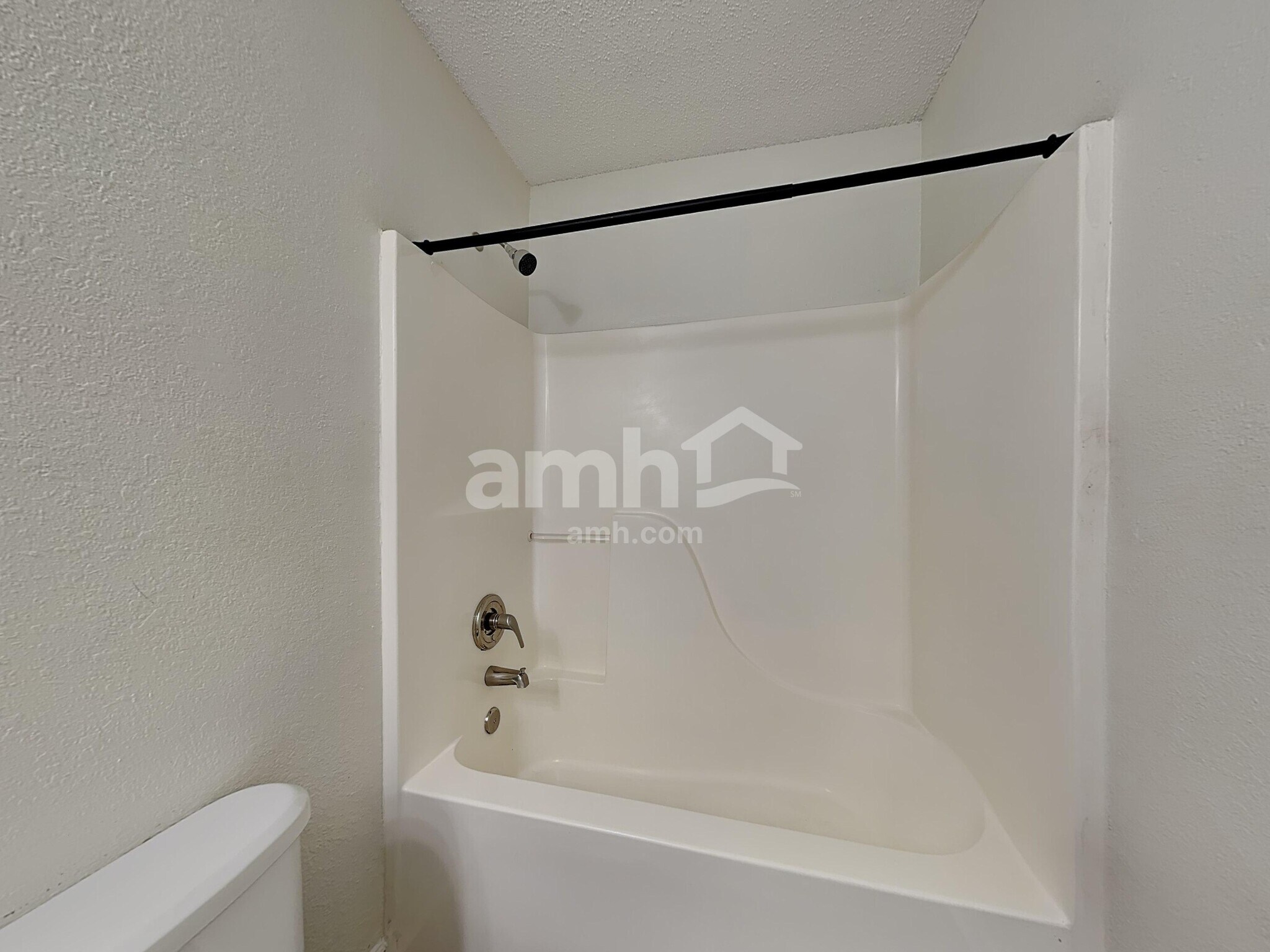 Building Photo - 2613 Newtons Crest Cir