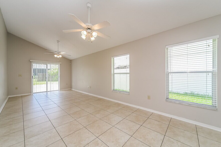 Building Photo - 11904 Atlin Dr