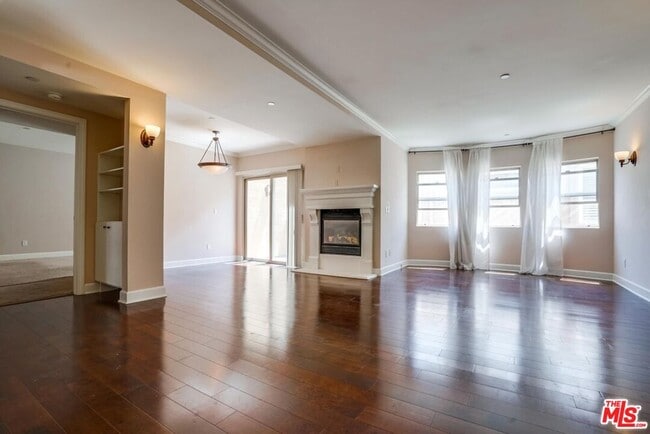 Building Photo - 1522 Amherst Ave