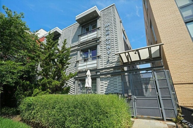 Building Photo - 1439 Chapin St NW