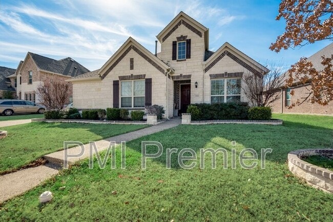 Building Photo - 2818 Balmoral Dr