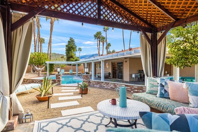 Building Photo - The Fig Ranch - Pool, Jacuzzi & Private Backyard! (Monthly Only - No Long Term)