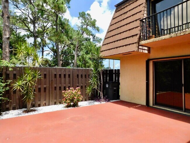 Building Photo - 4155 Turnberry Cir