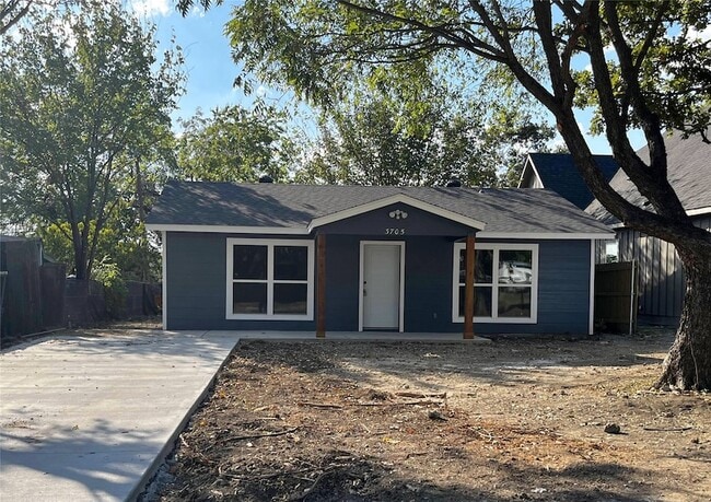 Building Photo - 3705 N Elm St