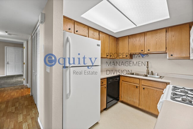 Building Photo - 537 S 900 E