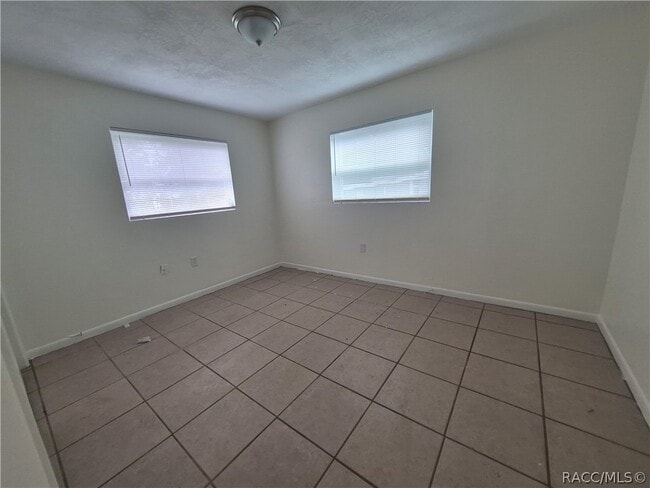 Building Photo - 16 N Osceola St