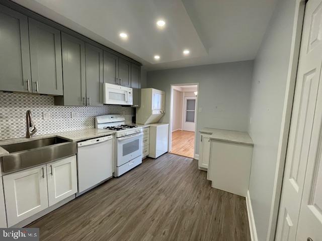 Building Photo - 3705 S George Mason Dr