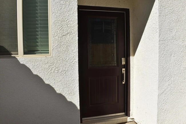 Building Photo - 2430 Quesada Dr