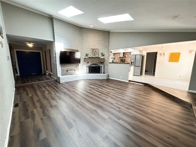 Building Photo - 13228 Green Valley Dr