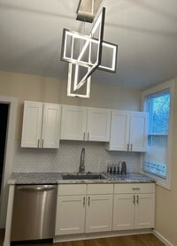 Building Photo - 3322 Daisy Ave