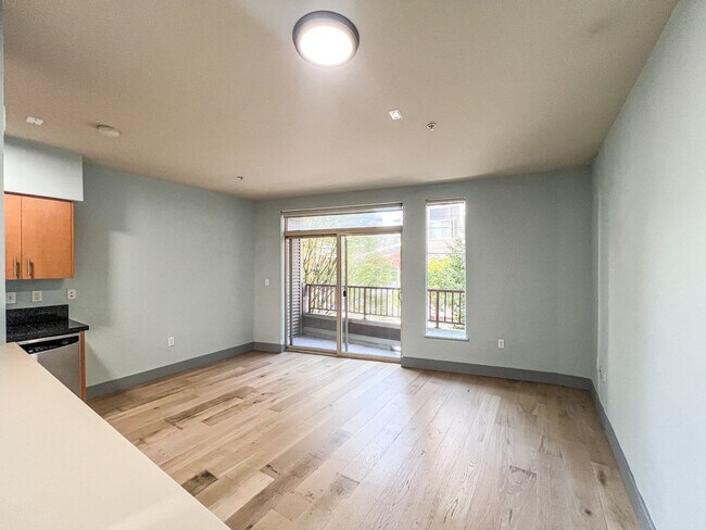 Building Photo - 1bd/1ba Seattle Condo