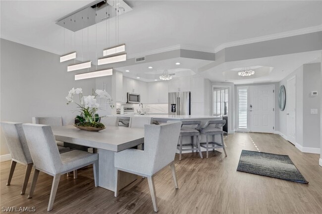 Building Photo - 420 Cove Tower Dr