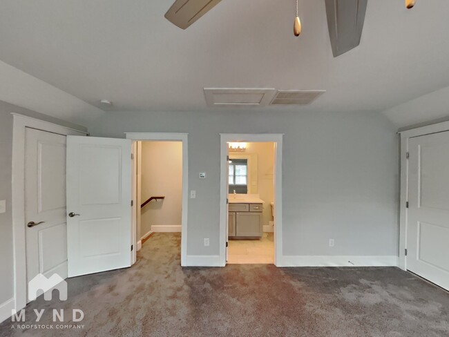 Building Photo - 2151 McClintock Rd