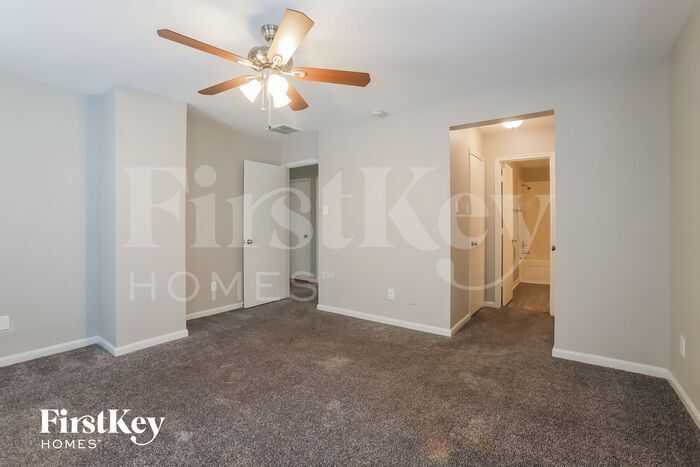 Building Photo - 411 Remington Creek Dr