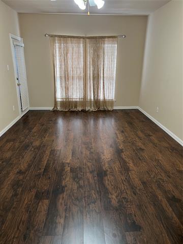 Building Photo - 1803 E Branch Hollow Dr