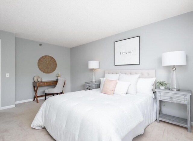 Large bedroom with room for desk - 6165 Chasewood Pky