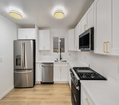 Building Photo - 5945 Fauntleroy Way SW