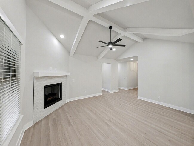Building Photo - Fabulous New Construction Rental in Bella Vista Featuring a Rare 3-Car Garage