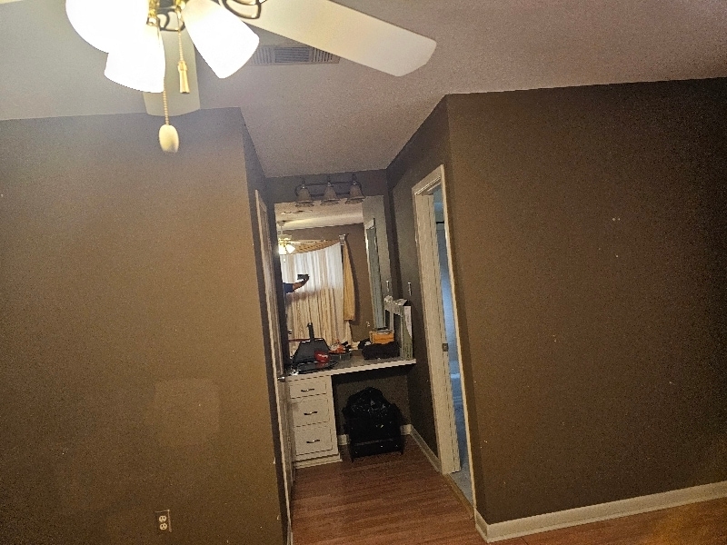 Building Photo - 1942 Mediamolle Dr