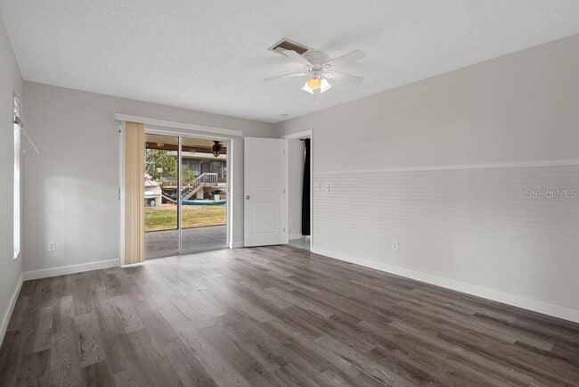 Building Photo - 5524 Gridley Ln