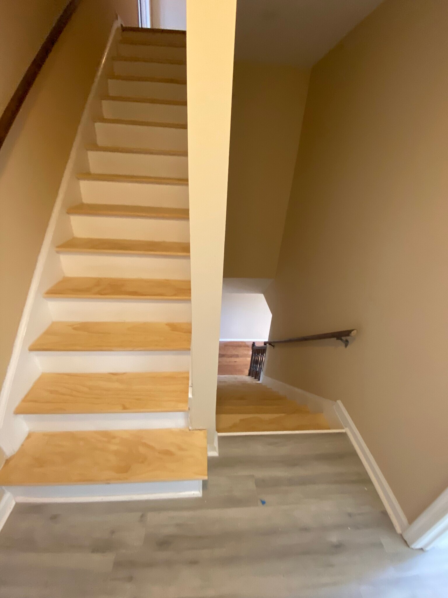 Stairs from 2nd floor - 524 Pine Tops Ct