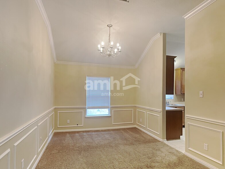 Building Photo - 30611 S Sulphur Creek Dr