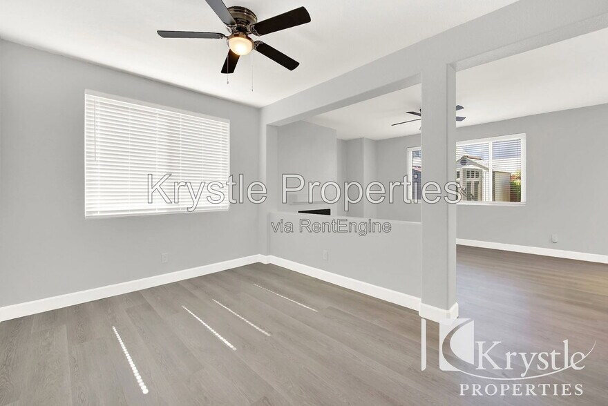 Building Photo - 824 Cedarcrest Dr