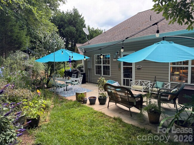 Building Photo - 9909 Adelie Ct
