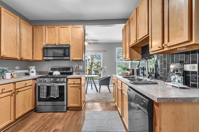 Building Photo - 4048 Boulder Ct