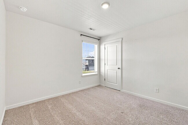 Building Photo - Spacious 4 Bedroom, 2.5 Baths in Bennett! 3 Car Attached Garage. Corner Lot!