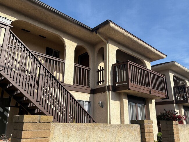 Building Photo - 16902 Hoskins Lane