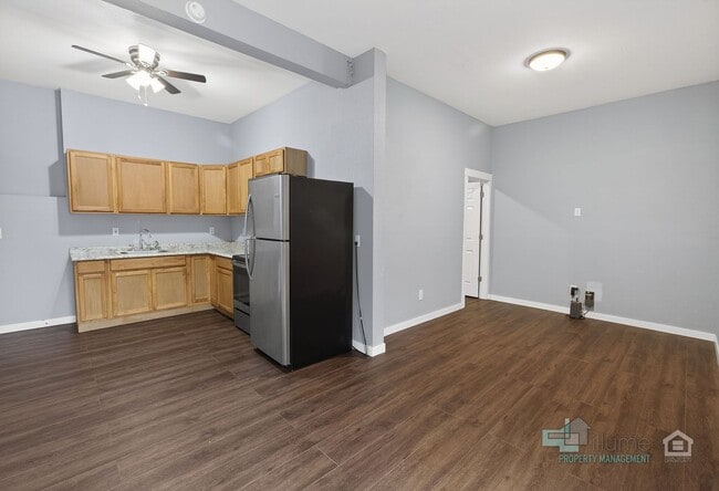 Building Photo - 1-Bed/1-Bath Cozy Living in the Heart of Sandy