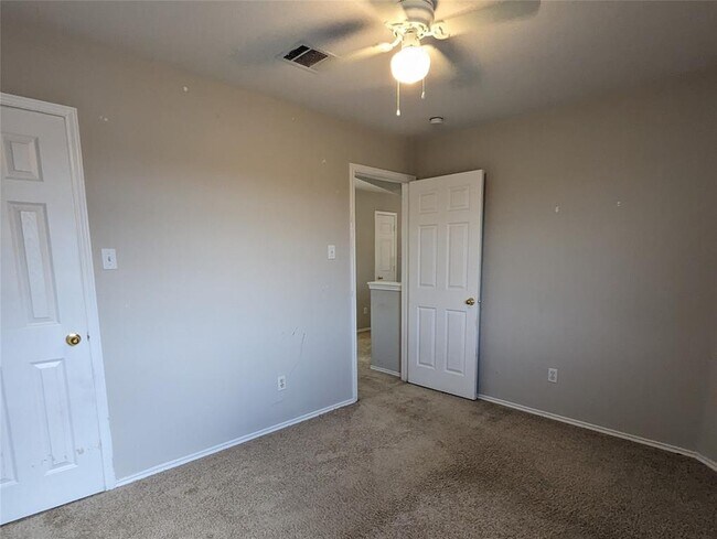 Building Photo - 1601 Hueco Mountain Trail