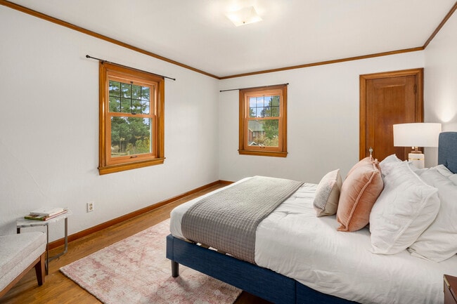 Building Photo - 711 N 68th St