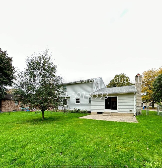 Building Photo - 3501 Sandhurst Dr