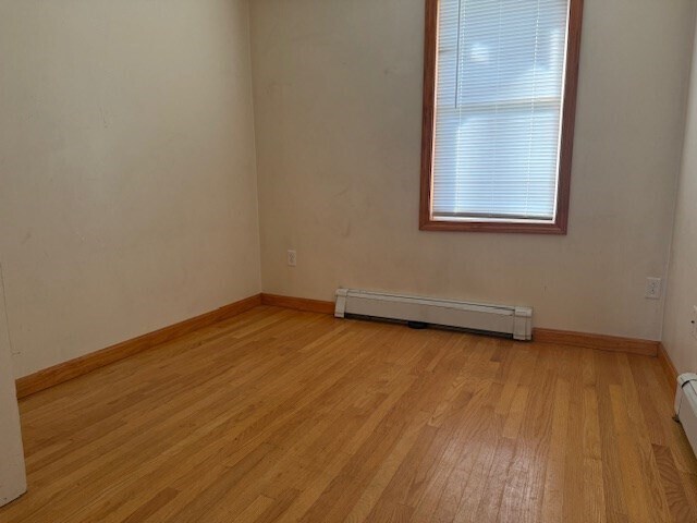 Building Photo - 5 Dustin St