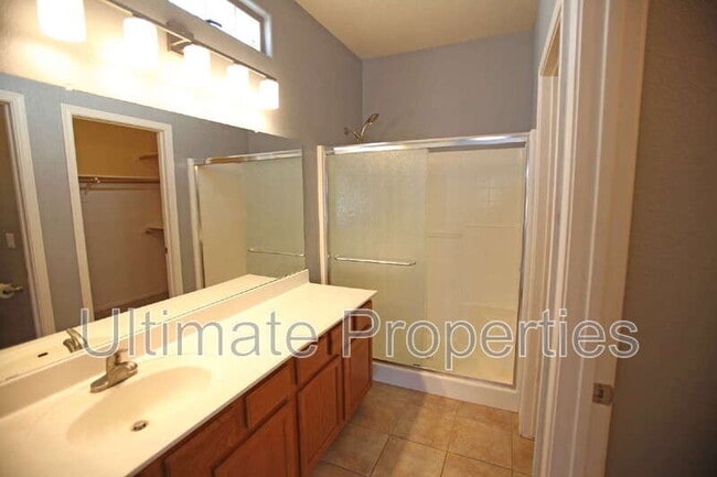 Building Photo - 12916 W Crittenden Ln