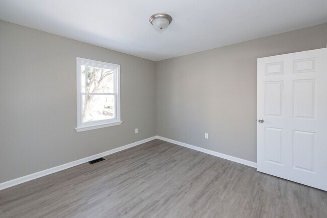 Building Photo - 4715 Green Glen Ln