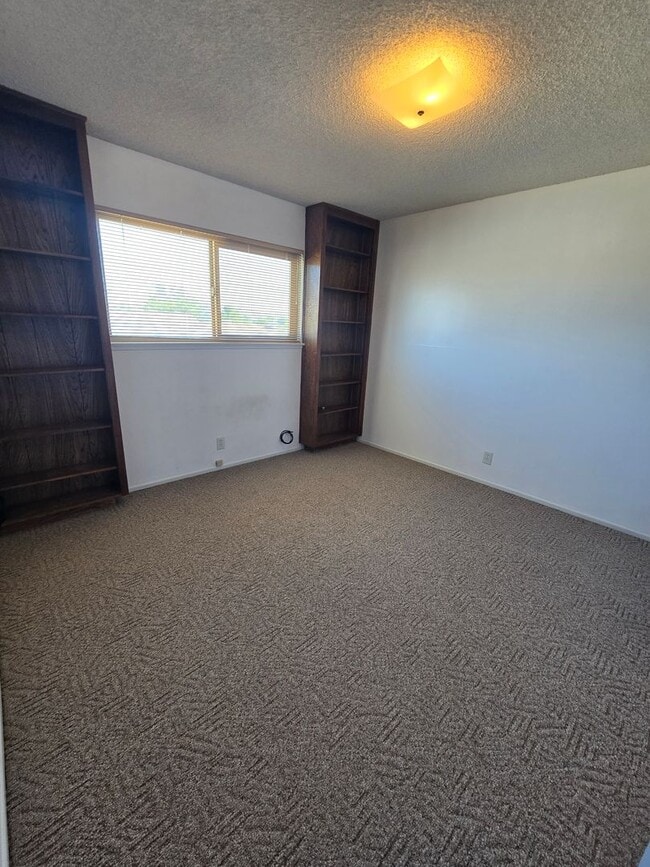Building Photo - Cozy 2 bed 2 bath