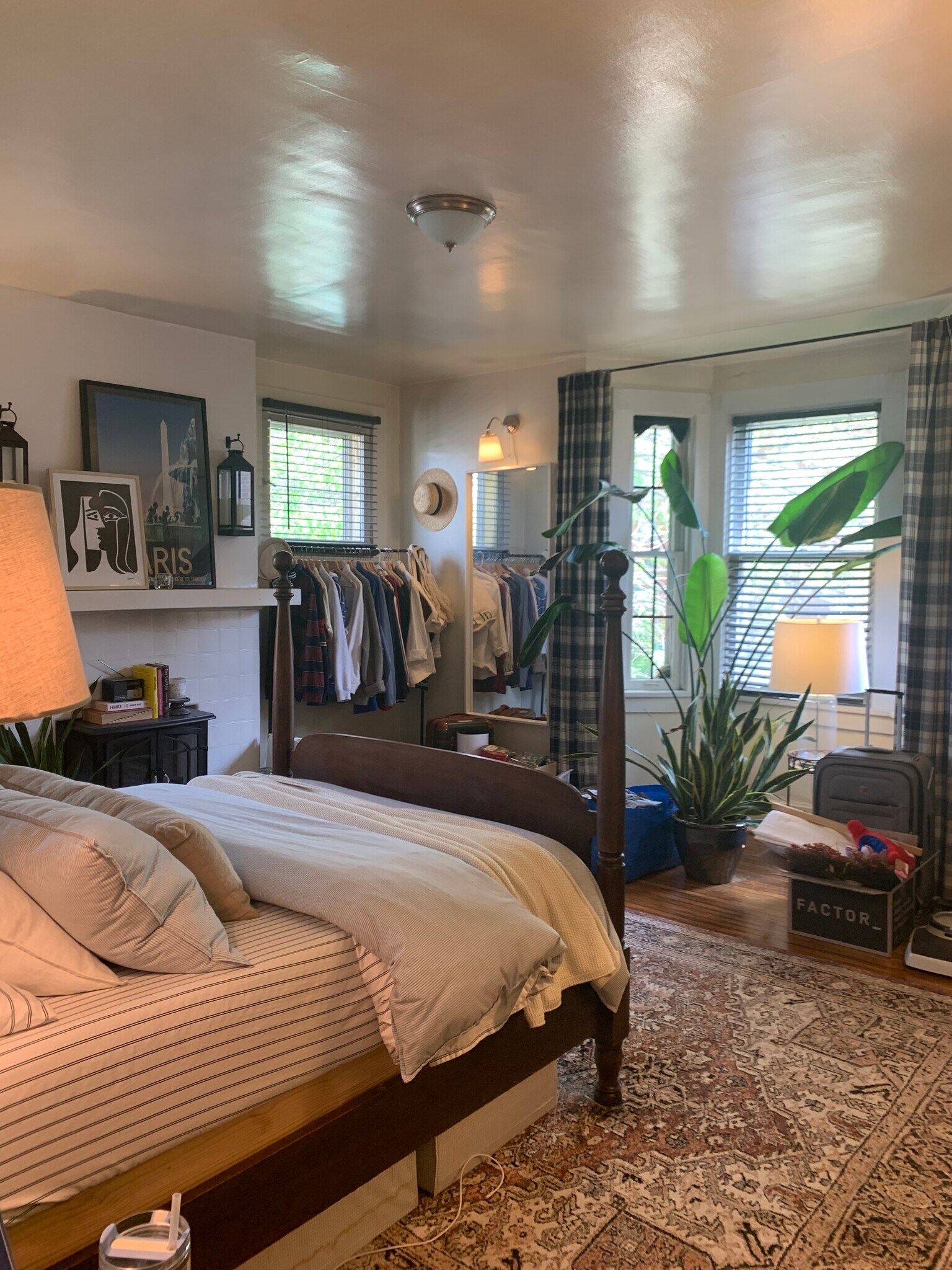 Building Photo - 5535 Wellesley Ave