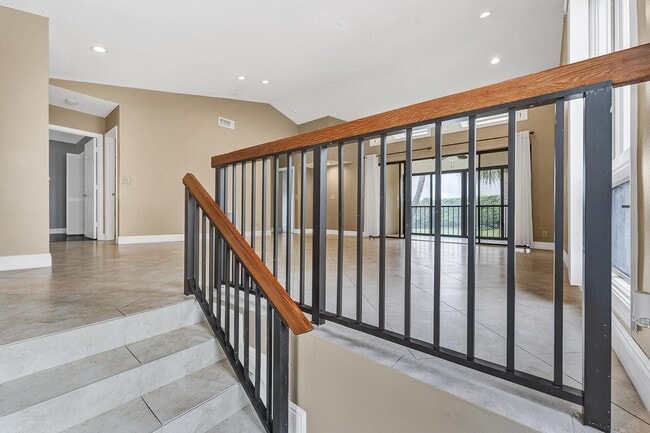 Building Photo - 7888 Granada Pl