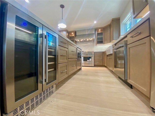 Building Photo - 3645 Vía Palomino