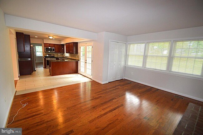 Building Photo - 13145 Melville Ln