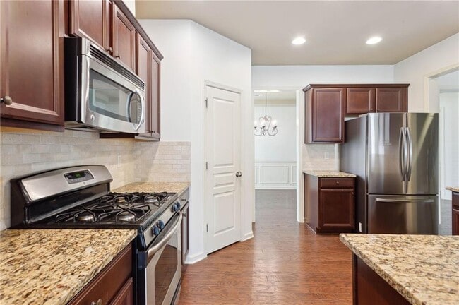 Building Photo - 655 Township Cir