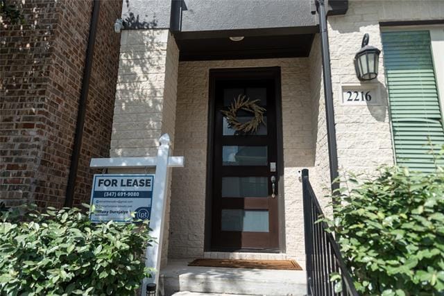 Building Photo - 2216 Palomino St