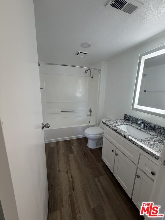 Building Photo - 1930 W College Ave