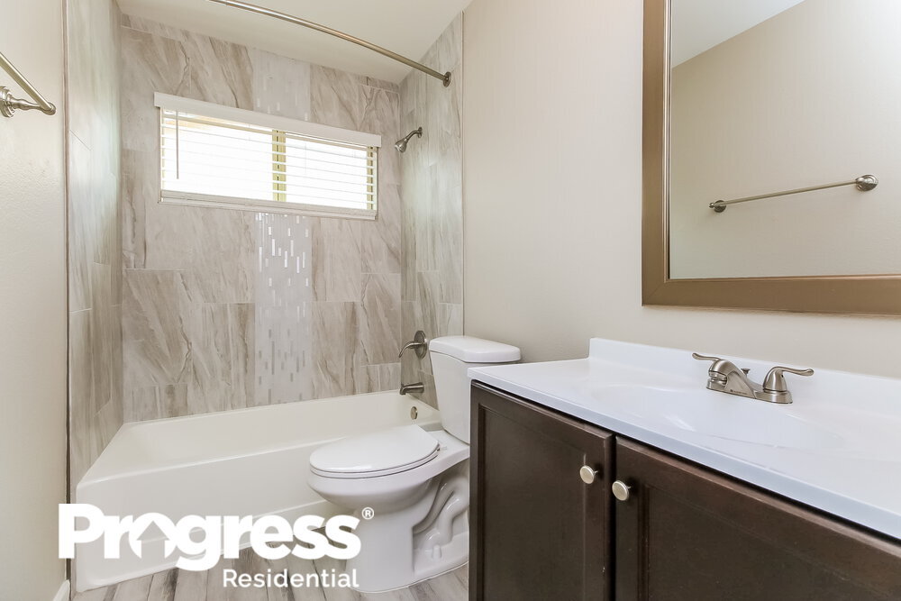 Building Photo - 9990 E Falcon Point Dr