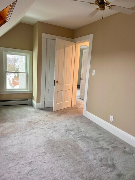 Cozy carpeting in livingroom and bedrooms - 19 Irving St