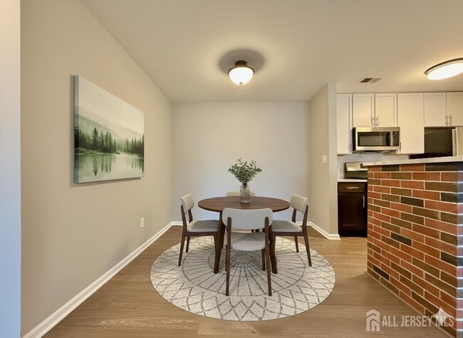 Building Photo - 263 Crosspointe Dr